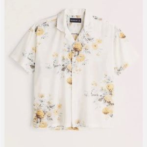 Abercrombie –Camp collar button up shirt